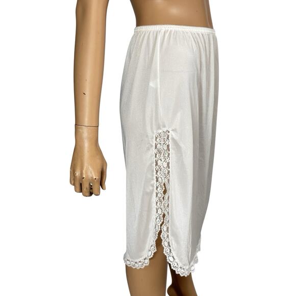 Vintage Slip Skirt Womens M Cream Lace Deep Slits Silky Nylon Lingeriecore Fairy - Picture 3 of 10